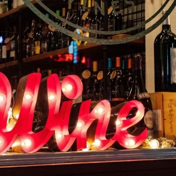 10 Amazing Wine Bars NYC Has to Offer